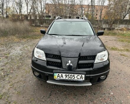 Міцубісі Аутлендер 2006 у Василькове на Automoto.ua Чорний Міцубісі Аутлендер, об'ємом двигуна 2.4 л та пробігом 220 тис. км за 4300 $, фото 1 на Automoto.ua