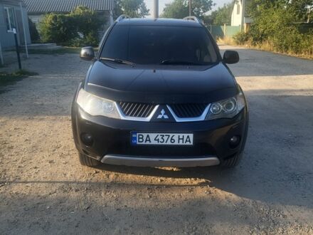 Мицубиси Аутлендер 2007 в Кропивницком (Кировограде) на Automoto.ua Черный Мицубиси Аутлендер, объемом двигателя 3 л и пробегом 237 тыс. км за 9500 $, фото 1 на Automoto.ua