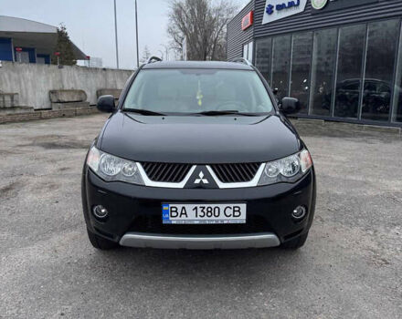 Черный Мицубиси Аутлендер, объемом двигателя 3 л и пробегом 202 тыс. км за 9999 $, фото 1 на Automoto.ua