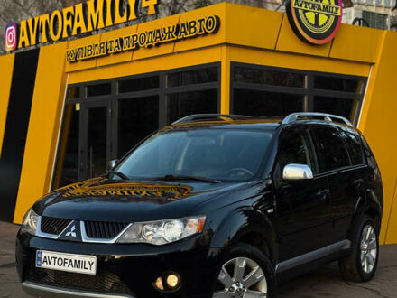 Чорний Міцубісі Аутлендер, об'ємом двигуна 2 л та пробігом 186 тис. км за 7200 $, фото 1 на Automoto.ua