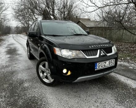 Чорний Міцубісі Аутлендер, об'ємом двигуна 0 л та пробігом 381 тис. км за 4200 $, фото 1 на Automoto.ua