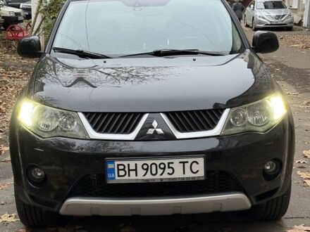 Чорний Міцубісі Аутлендер, об'ємом двигуна 3 л та пробігом 226 тис. км за 9800 $, фото 1 на Automoto.ua