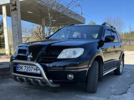Мицубиси Аутлендер 2008 в Вараш (Кузнецовск) на Automoto.ua Черный Мицубиси Аутлендер, объемом двигателя 2 л и пробегом 251 тыс. км за 6998 $, фото 1 на Automoto.ua