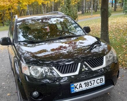 Міцубісі Аутлендер 2009 у Хмельницькому на Automoto.ua Чорний Міцубісі Аутлендер, об'ємом двигуна 2.4 л та пробігом 157 тис. км за 8500 $, фото 1 на Automoto.ua