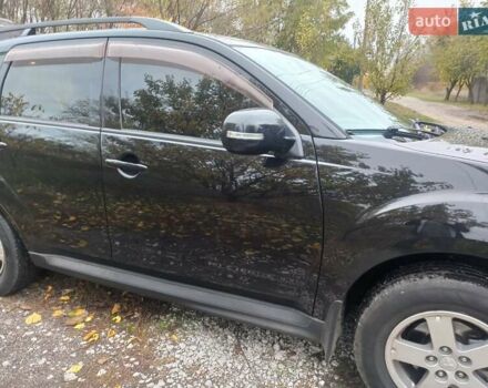 Чорний Міцубісі Аутлендер, об'ємом двигуна 3 л та пробігом 240 тис. км за 9500 $, фото 1 на Automoto.ua