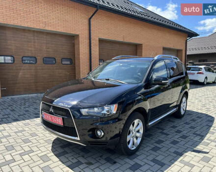 Чорний Міцубісі Аутлендер, об'ємом двигуна 2.2 л та пробігом 214 тис. км за 10600 $, фото 1 на Automoto.ua