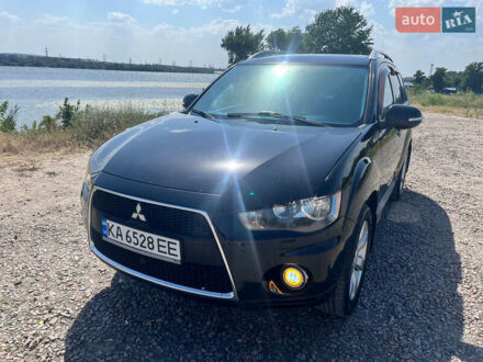 Мицубиси Аутлендер 2010 в Киеве на Automoto.ua Черный Мицубиси Аутлендер, объемом двигателя 2.36 л и пробегом 252 тыс. км за 10300 $, фото 1 на Automoto.ua