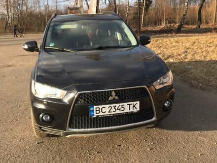 Міцубісі Аутлендер 2010 у Самборе на Automoto.ua Чорний Міцубісі Аутлендер, об'ємом двигуна 2.3 л та пробігом 254 тис. км за 12000 $, фото 1 на Automoto.ua