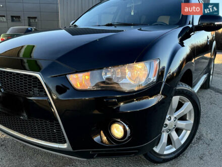 Міцубісі Аутлендер 2010 у Львові на Automoto.ua Чорний Міцубісі Аутлендер, об'ємом двигуна 2.2 л та пробігом 263 тис. км за 11300 $, фото 1 на Automoto.ua