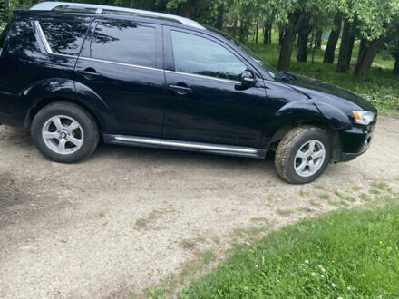 Міцубісі Аутлендер 2010 у Старом Самборе на Automoto.ua Чорний Міцубісі Аутлендер, об'ємом двигуна 2.2 л та пробігом 217 тис. км за 11500 $, фото 1 на Automoto.ua