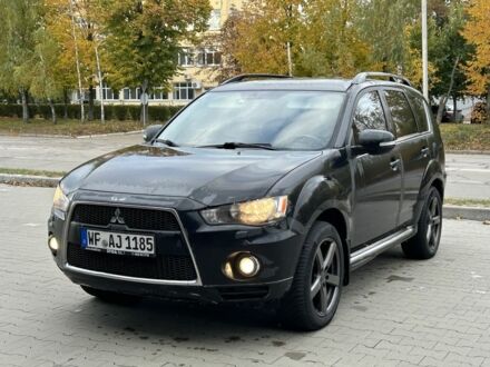 Мицубиси Аутлендер 2012 в Белой Церкве на Automoto.ua Черный Мицубиси Аутлендер, объемом двигателя 2 л и пробегом 250 тыс. км за 4850 $, фото 1 на Automoto.ua