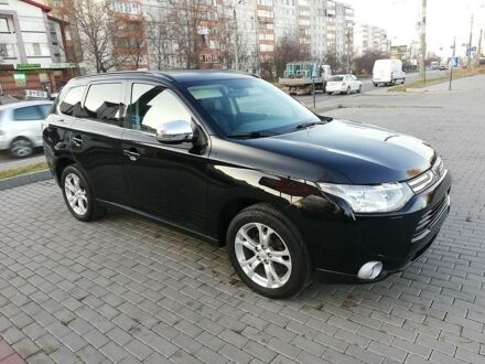 Мицубиси Аутлендер 2012 в Ивано-Франковске на Automoto.ua Черный Мицубиси Аутлендер, объемом двигателя 2.3 л и пробегом 199 тыс. км за 14550 $, фото 1 на Automoto.ua