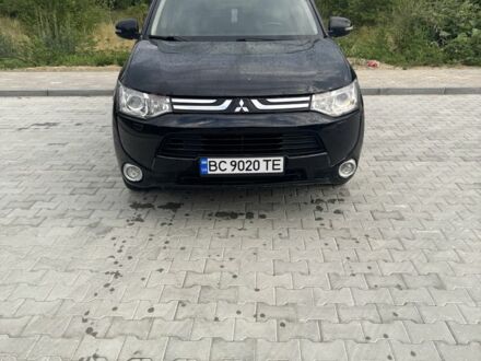 Мицубиси Аутлендер 2013 в Стрые на Automoto.ua Черный Мицубиси Аутлендер, объемом двигателя 2.3 л и пробегом 200 тыс. км за 12700 $, фото 1 на Automoto.ua
