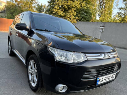 Міцубісі Аутлендер 2013 у Києві на Automoto.ua Чорний Міцубісі Аутлендер, об'ємом двигуна 2.4 л та пробігом 213 тис. км за 12500 $, фото 1 на Automoto.ua