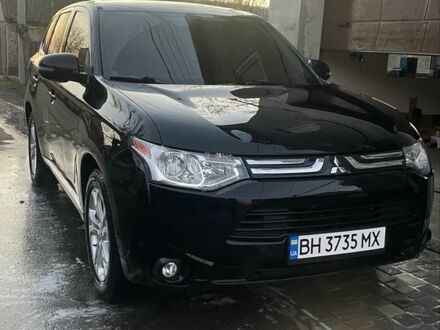 Мицубиси Аутлендер 2013 в Одессе на Automoto.ua Черный Мицубиси Аутлендер, объемом двигателя 2.4 л и пробегом 160 тыс. км за 12200 $, фото 1 на Automoto.ua