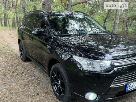 Мицубиси Аутлендер 2013 в Днепре (Днепропетровске) на Automoto.ua Черный Мицубиси Аутлендер, объемом двигателя 2 л и пробегом 170 тыс. км за 17499 $, фото 1 на Automoto.ua