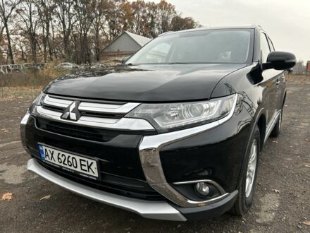 Міцубісі Аутлендер 2015 у Чернівцях на Automoto.ua Чорний Міцубісі Аутлендер, об'ємом двигуна 2 л та пробігом 156 тис. км за 630000 $, фото 1 на Automoto.ua