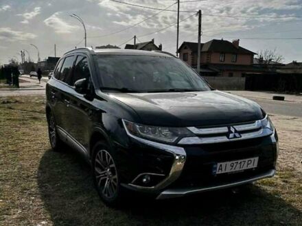 Міцубісі Аутлендер 2015 у Броварах на Automoto.ua Чорний Міцубісі Аутлендер, об'ємом двигуна 3 л та пробігом 153 тис. км за 16800 $, фото 1 на Automoto.ua
