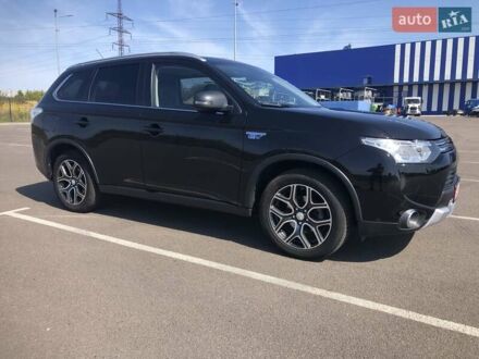 Мицубиси Аутлендер 2015 в Ровно на Automoto.ua Черный Мицубиси Аутлендер, объемом двигателя 2 л и пробегом 170 тыс. км за 16800 $, фото 1 на Automoto.ua