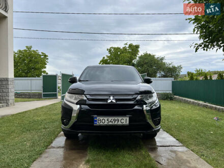 Міцубісі Аутлендер 2015 у Тернополі на Automoto.ua Чорний Міцубісі Аутлендер, об'ємом двигуна 2.36 л та пробігом 165 тис. км за 15500 $, фото 1 на Automoto.ua