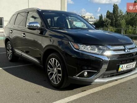 Міцубісі Аутлендер 2016 у Києві на Automoto.ua Чорний Міцубісі Аутлендер, об'ємом двигуна 2.36 л та пробігом 123 тис. км за 17500 $, фото 1 на Automoto.ua