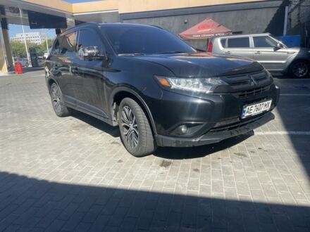 Мицубиси Аутлендер 2016 в Днепре (Днепропетровске) на Automoto.ua Черный Мицубиси Аутлендер, объемом двигателя 2.4 л и пробегом 3 тыс. км за 14500 $, фото 1 на Automoto.ua