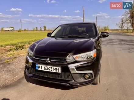 Міцубісі Аутлендер 2017 у Фастове на Automoto.ua Чорний Міцубісі Аутлендер, об'ємом двигуна 2 л та пробігом 106 тис. км за 13800 $, фото 1 на Automoto.ua