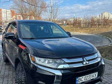Мицубиси Аутлендер 2017 в Львове на Automoto.ua Черный Мицубиси Аутлендер, объемом двигателя 2.36 л и пробегом 67 тыс. км за 17600 $, фото 1 на Automoto.ua