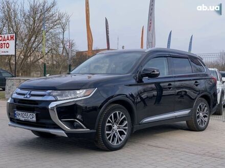 Мицубиси Аутлендер 2017 в Бердичеве на Automoto.ua Черный Мицубиси Аутлендер, объемом двигателя 2.4 л и пробегом 197 тыс. км за 14499 $, фото 1 на Automoto.ua