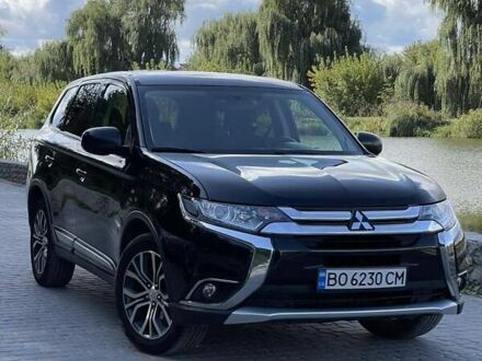 Міцубісі Аутлендер 2017 у Шумськ на Automoto.ua Чорний Міцубісі Аутлендер, об'ємом двигуна 2.36 л та пробігом 165 тис. км за 14500 $, фото 1 на Automoto.ua