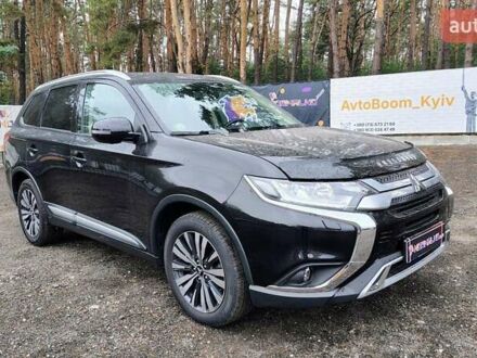 Міцубісі Аутлендер 2018 у Києві на Automoto.ua Чорний Міцубісі Аутлендер, об'ємом двигуна 2.4 л та пробігом 102 тис. км за 16000 $, фото 1 на Automoto.ua