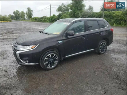 Міцубісі Аутлендер 2018 у Хмельницькому на Automoto.ua Чорний Міцубісі Аутлендер, об'ємом двигуна 2 л та пробігом 155 тис. км за 17300 $, фото 1 на Automoto.ua