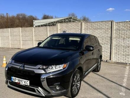 Мицубиси Аутлендер 2018 в Запорожье на Automoto.ua Черный Мицубиси Аутлендер, объемом двигателя 2.36 л и пробегом 126 тыс. км за 17500 $, фото 1 на Automoto.ua