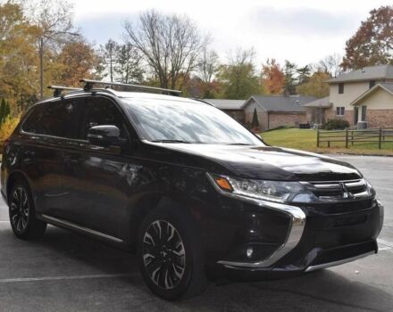 Чорний Міцубісі Аутлендер, об'ємом двигуна 2 л та пробігом 45 тис. км за 14000 $, фото 1 на Automoto.ua