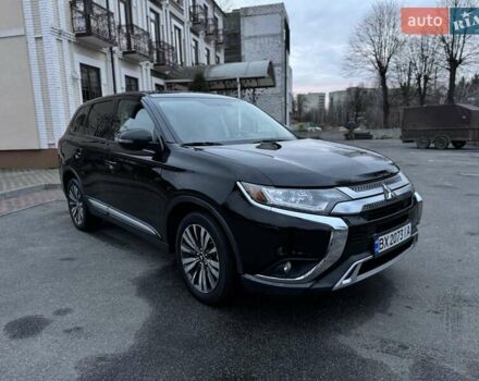 Чорний Міцубісі Аутлендер, об'ємом двигуна 2.36 л та пробігом 132 тис. км за 15900 $, фото 1 на Automoto.ua