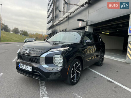 Мицубиси Аутлендер 2021 в Киеве на Automoto.ua Черный Мицубиси Аутлендер, объемом двигателя 2.49 л и пробегом 38 тыс. км за 26900 $, фото 1 на Automoto.ua