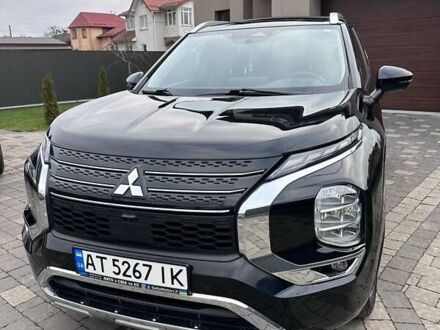 Черный Мицубиси Аутлендер, объемом двигателя 2.49 л и пробегом 69 тыс. км за 25500 $, фото 1 на Automoto.ua