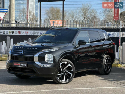 Мицубиси Аутлендер 2021 в Киеве на Automoto.ua Черный Мицубиси Аутлендер, объемом двигателя 2.5 л и пробегом 50 тыс. км за 26900 $, фото 1 на Automoto.ua