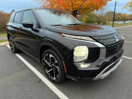 Черный Мицубиси Аутлендер, объемом двигателя 2.5 л и пробегом 13 тыс. км за 12000 $, фото 1 на Automoto.ua