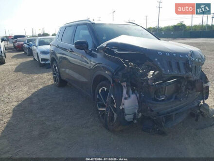 Чорний Міцубісі Аутлендер, об'ємом двигуна 2.5 л та пробігом 50 тис. км за 12300 $, фото 1 на Automoto.ua