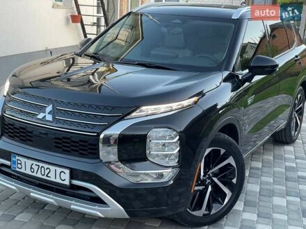 Мицубиси Аутлендер 2023 в Лубнах на Automoto.ua Черный Мицубиси Аутлендер, объемом двигателя 2.36 л и пробегом 5 тыс. км за 44900 $, фото 1 на Automoto.ua