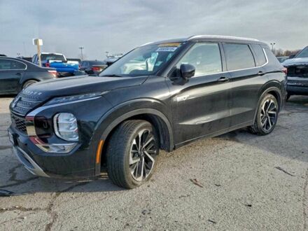 Черный Мицубиси Аутлендер, объемом двигателя 2.4 л и пробегом 38 тыс. км за 12000 $, фото 1 на Automoto.ua