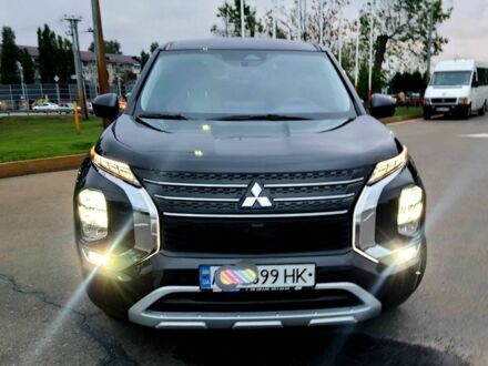 Черный Мицубиси Аутлендер, объемом двигателя 2.5 л и пробегом 5 тыс. км за 768 $, фото 1 на Automoto.ua