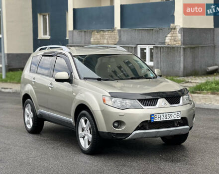 Мицубиси Аутлендер 2007 в Харькове на Automoto.ua Коричневый Мицубиси Аутлендер, объемом двигателя 2 л и пробегом 260 тыс. км за 7600 $, фото 3 на Automoto.ua