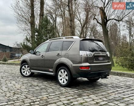 Коричневый Мицубиси Аутлендер, объемом двигателя 2.18 л и пробегом 208 тыс. км за 10555 $, фото 52 на Automoto.ua