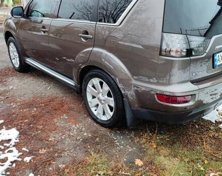 Коричневый Мицубиси Аутлендер, объемом двигателя 2.2 л и пробегом 210 тыс. км за 11500 $, фото 5 на Automoto.ua