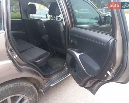 Коричневий Міцубісі Аутлендер, об'ємом двигуна 2.2 л та пробігом 240 тис. км за 10900 $, фото 13 на Automoto.ua