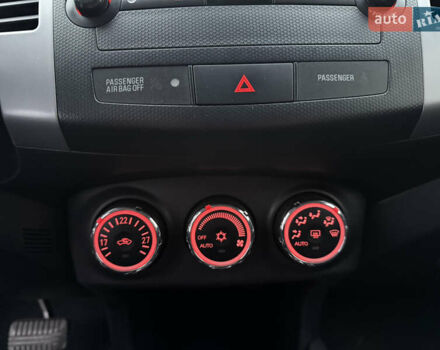 Коричневий Міцубісі Аутлендер, об'ємом двигуна 2.2 л та пробігом 235 тис. км за 10600 $, фото 51 на Automoto.ua