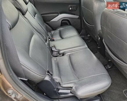 Міцубісі Аутлендер 2010 у Харкові на Automoto.ua Коричневий Міцубісі Аутлендер, об'ємом двигуна 2 л та пробігом 207 тис. км за 10950 $, фото 11 на Automoto.ua