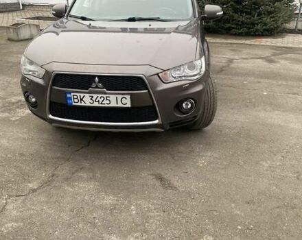 Коричневий Міцубісі Аутлендер, об'ємом двигуна 2.2 л та пробігом 266 тис. км за 11000 $, фото 5 на Automoto.ua